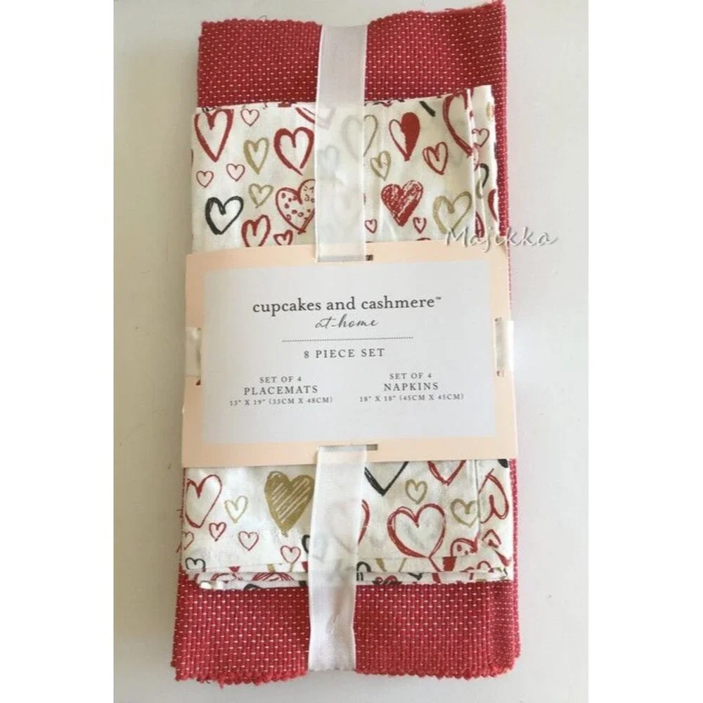 cupcakes and cashmere 4 Placemats and 4 Napkins Hearts Red Pink Gold